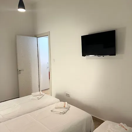 Orange 3 Apartment *