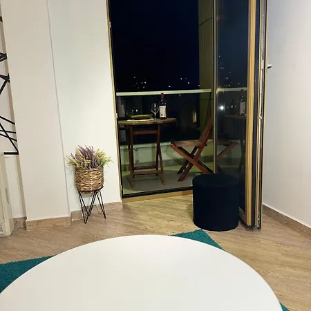 Orange 3 Apartment *